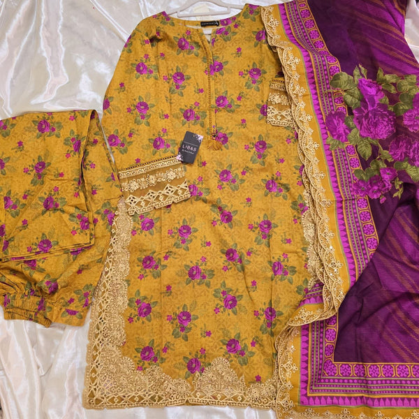 Sadabahar khaddar 3pc suit