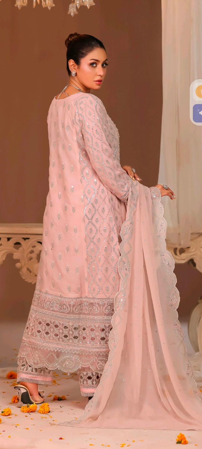 Noori Embroiderd chiffon 3pc