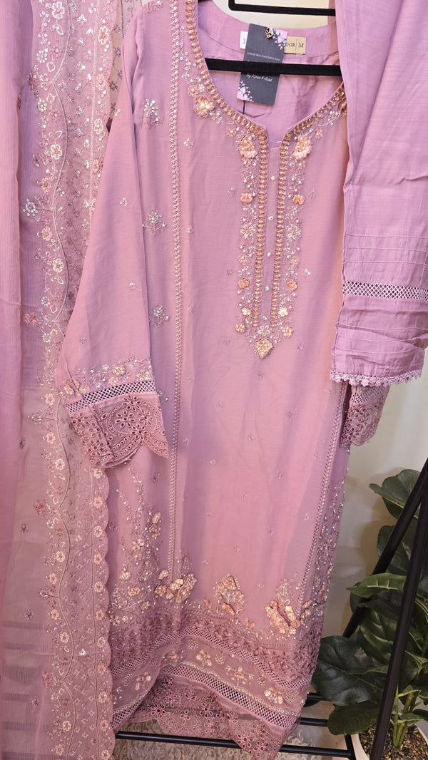 Noori Embroiderd chiffon 3pc