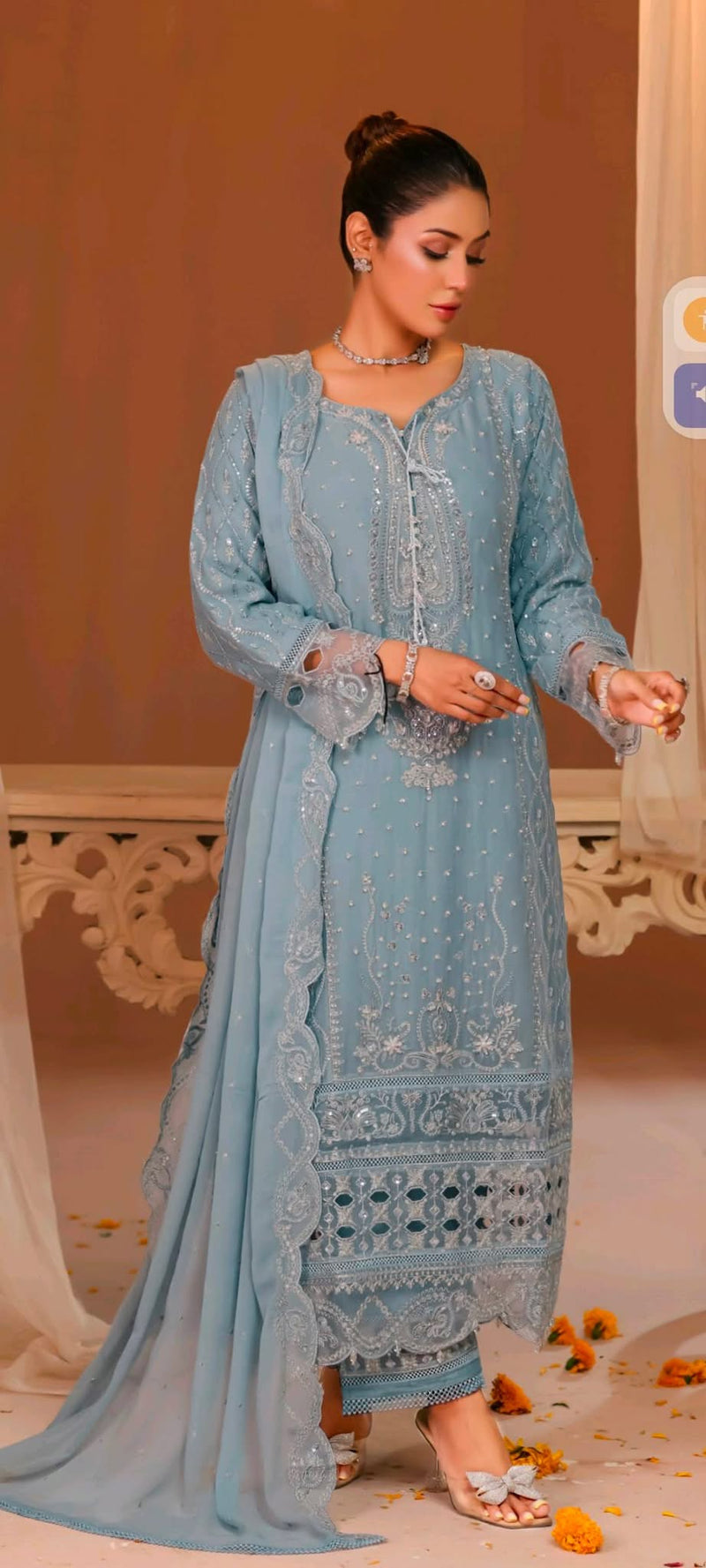 Noori Embroiderd chiffon 3pc