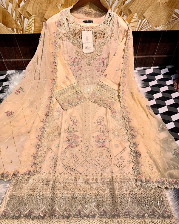 Sadabahar luxury lawn -