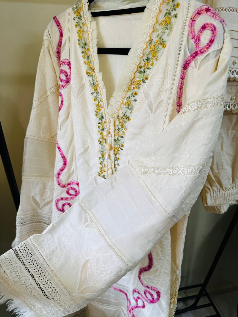Farah Talib- Luxury lawn