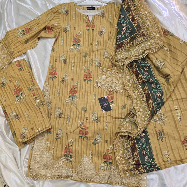 Sadabahar khaddar 3pc suit