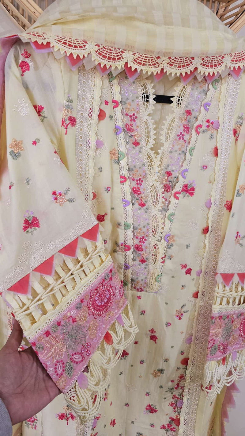 Qalamkar Luxury lawn 3pc suit