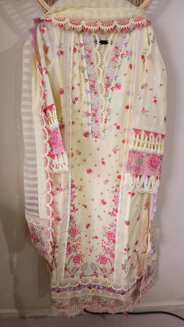 Qalamkar Luxury lawn 3pc suit