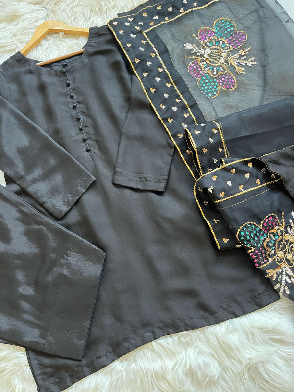 Farshi shalwar suit - Black - 01