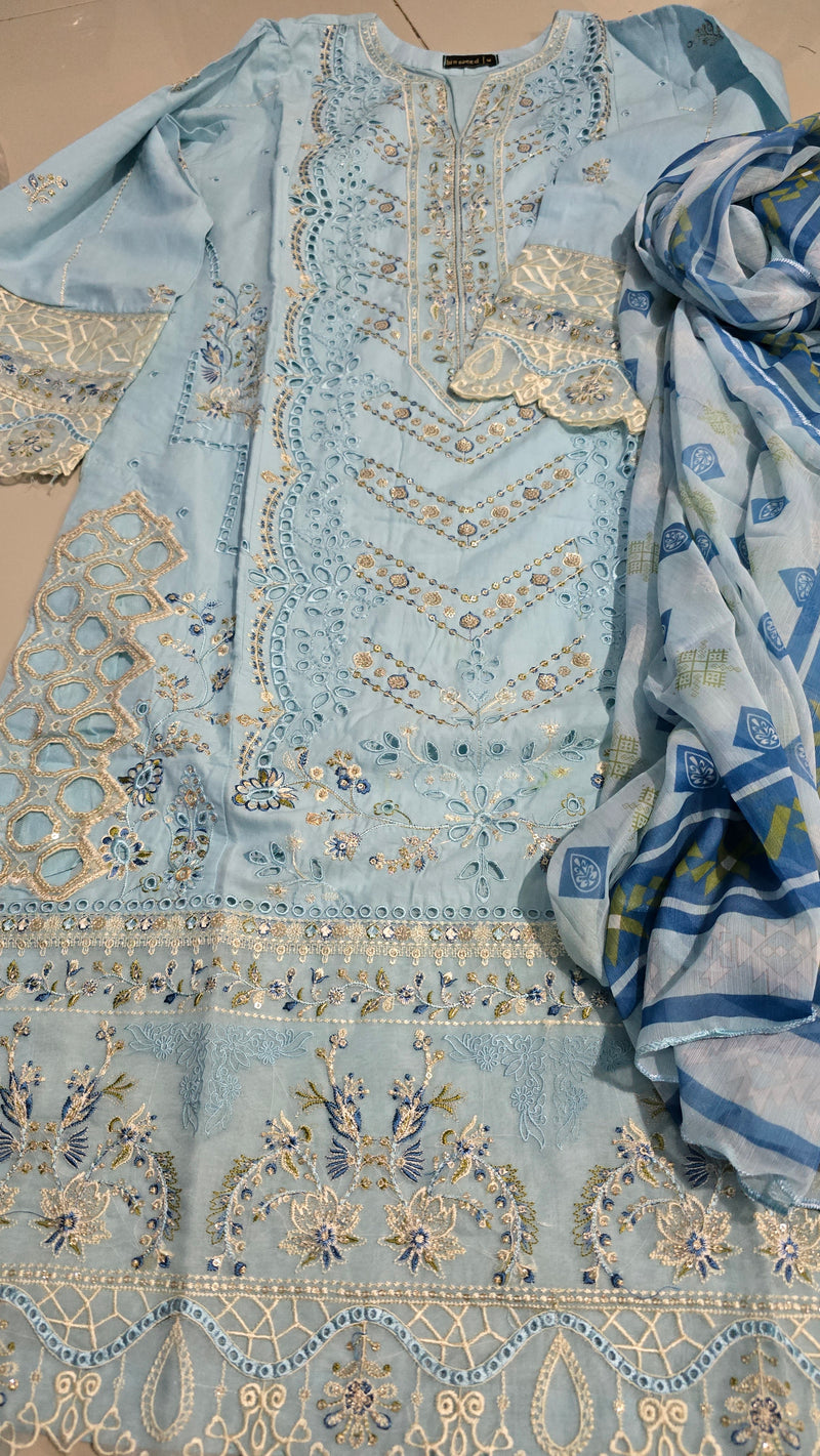 Binsaeed embroidered lawn