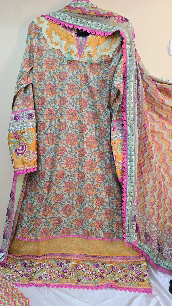 Roheenaz Luxury lawn - yellow - Summer