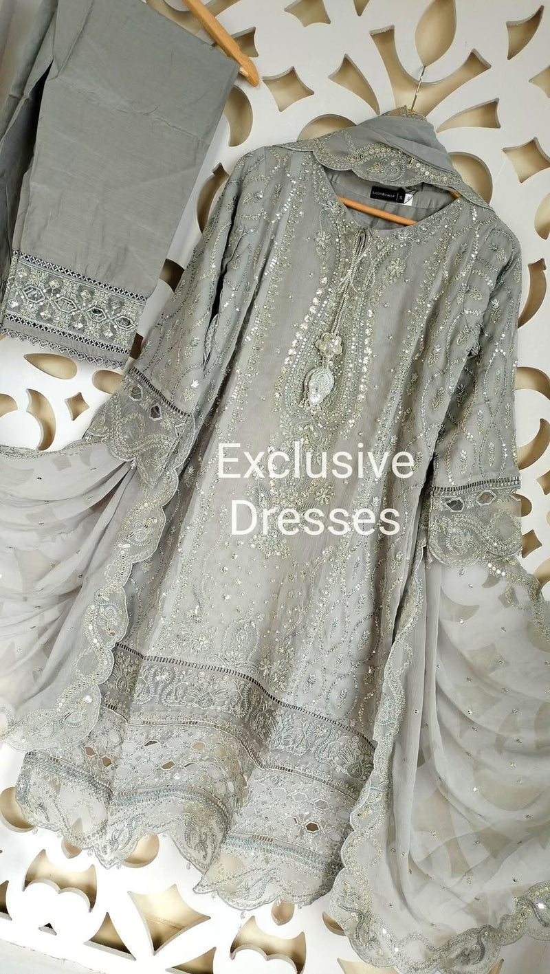 SB - Light gray chiffon suit