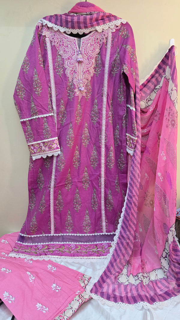 Roheenaz Luxury lawn - Pink - Summer