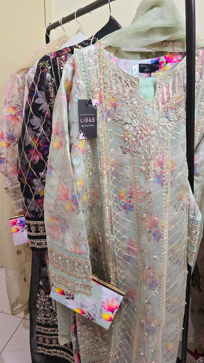 Bint e noor - green floral organza - 3 piece
