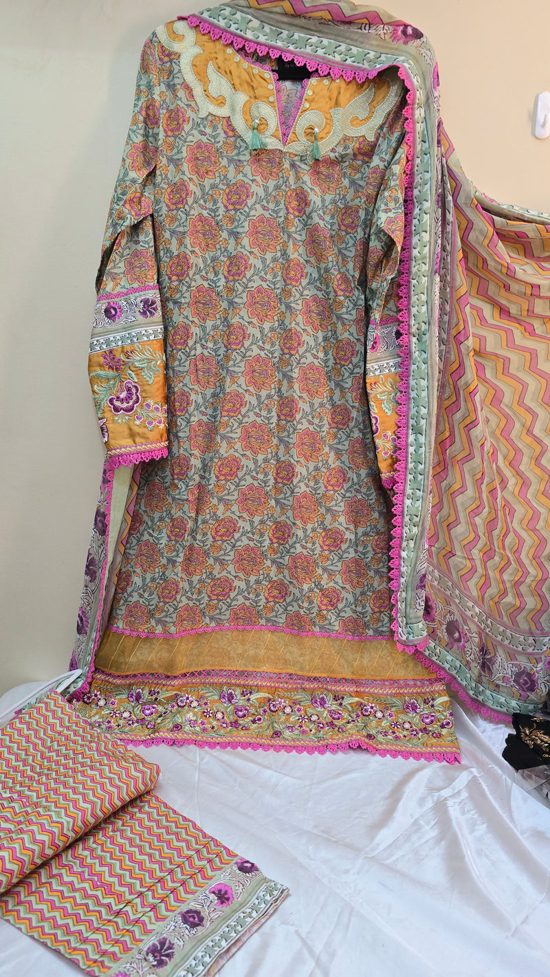 Roheenaz Luxury lawn - yellow - Summer